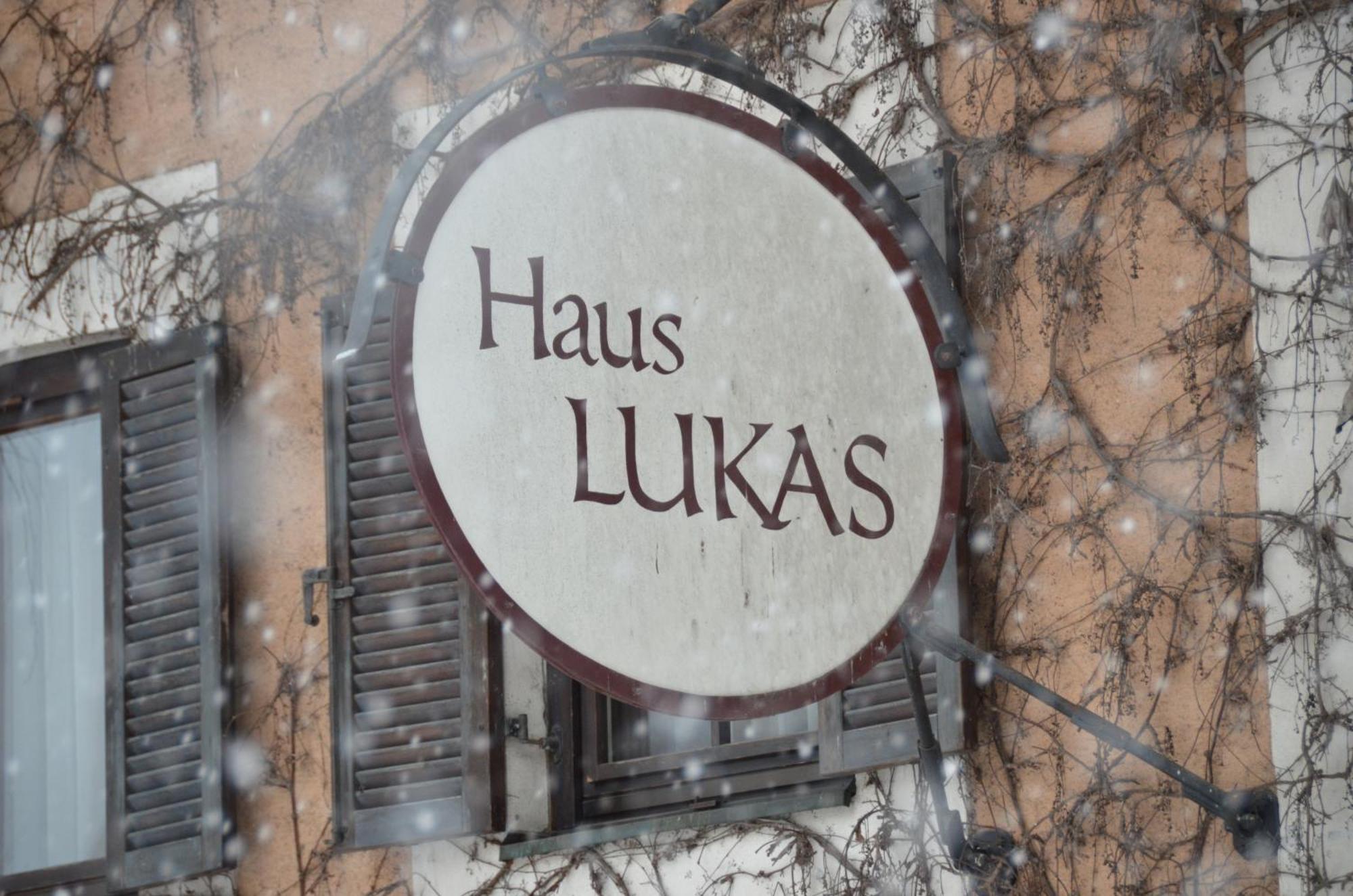 Haus Lukas Panzió Hopfgarten im Brixental Kültér fotó